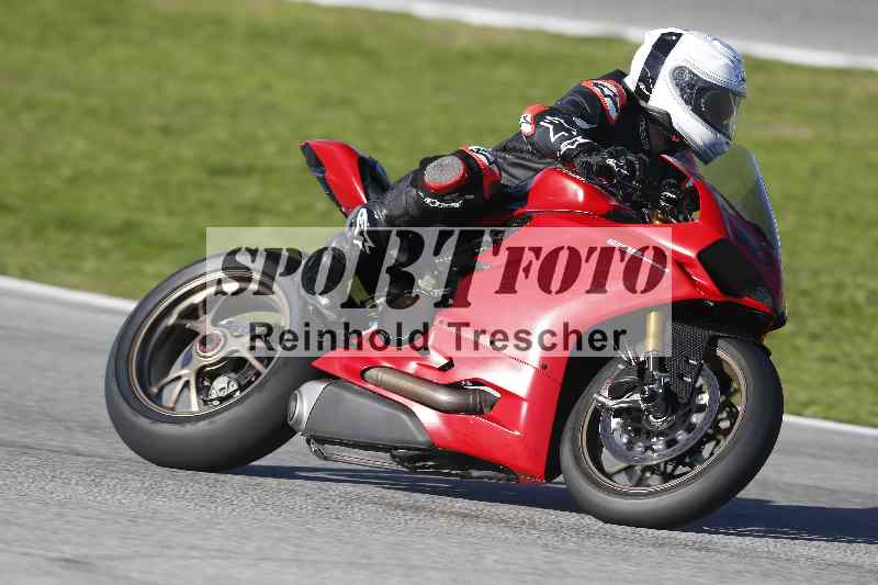 Archiv-2025/02 28.-31.01.2025 Moto Center Thun Jerez/gruen-green/80